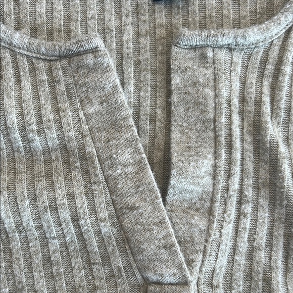 FOREVER 21 WOMEN SIZE M Ribbed Beige Bodysuit - Picture 6 of 11